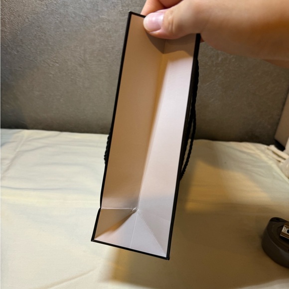 Chanel shopping bag - Picture 4 of 7